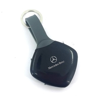 Quatro 4合1手机连接线 - Mercedes-Benz